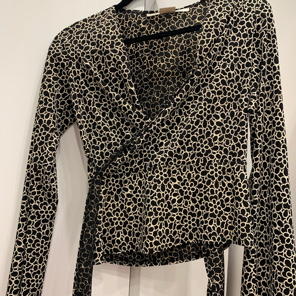 Max studio wrap shirt